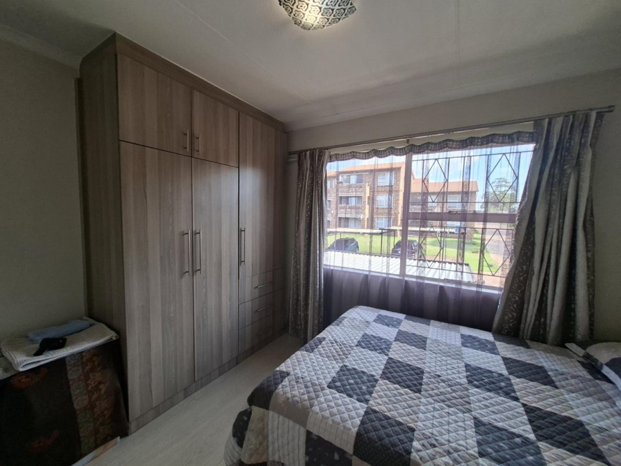 2 Bedroom Property for Sale in Buccleuch Gauteng