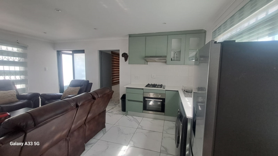 To Let 2 Bedroom Property for Rent in Buccleuch Gauteng