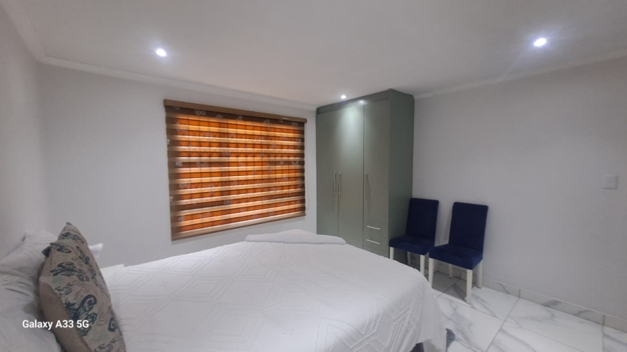 To Let 2 Bedroom Property for Rent in Buccleuch Gauteng
