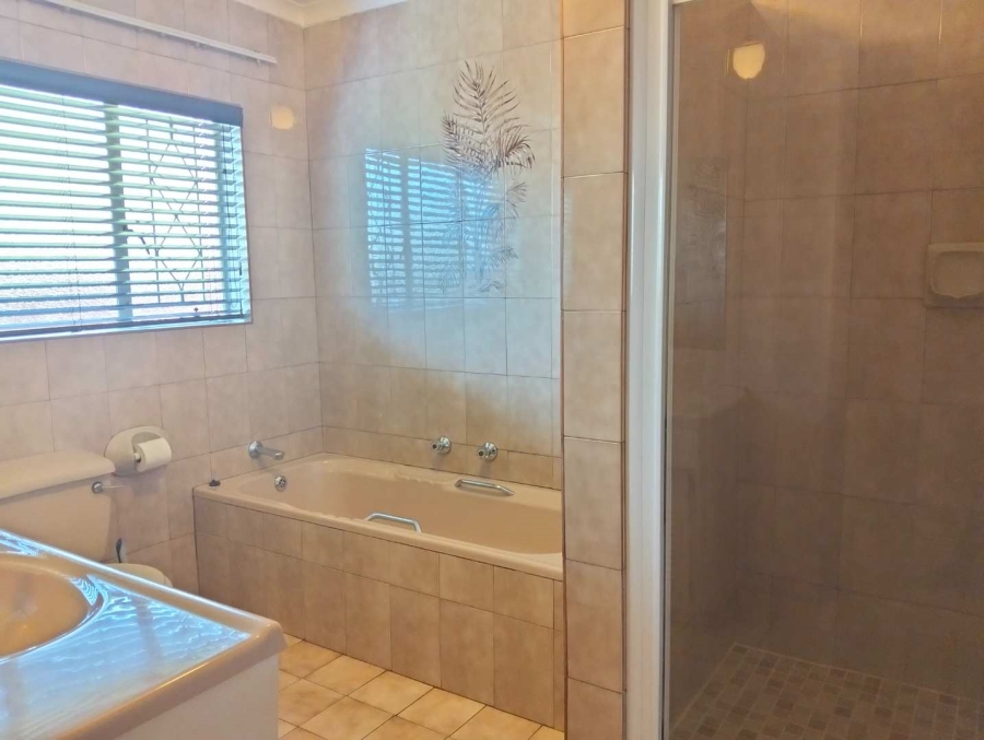 4 Bedroom Property for Sale in Meyersdal Gauteng