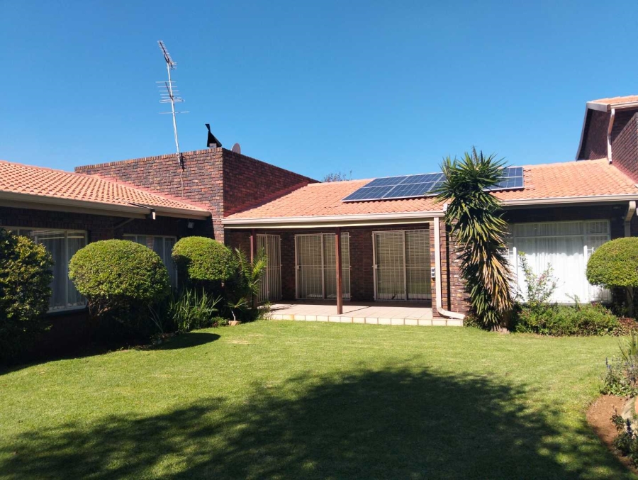 4 Bedroom Property for Sale in Meyersdal Gauteng