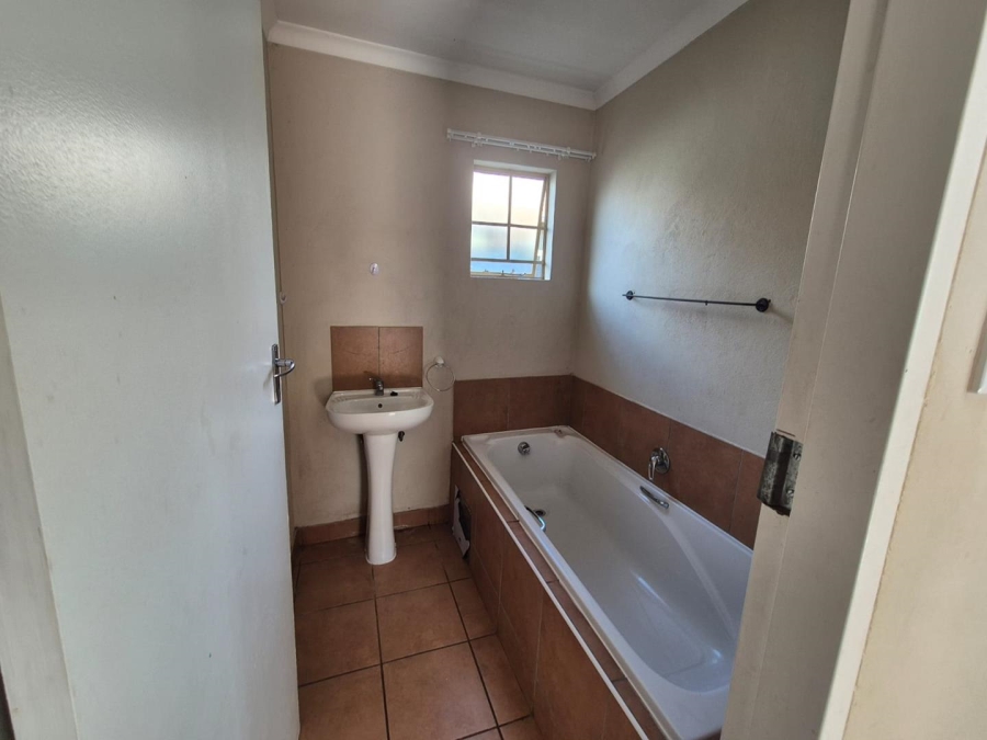 2 Bedroom Property for Sale in Sky City Gauteng