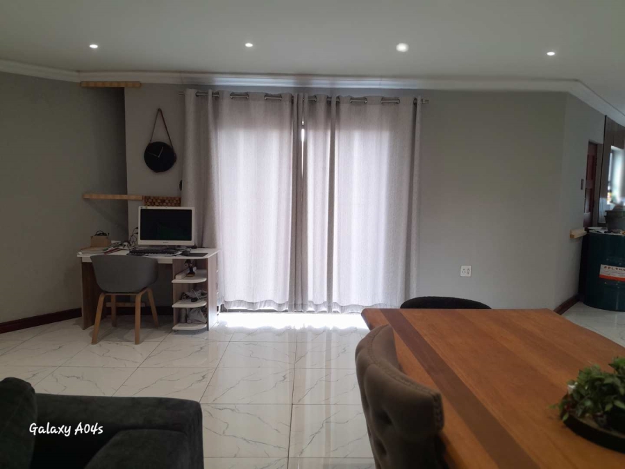 4 Bedroom Property for Sale in Walkerville Gauteng