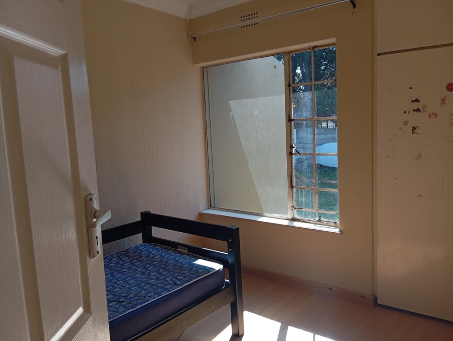 To Let 3 Bedroom Property for Rent in Brackendowns Gauteng