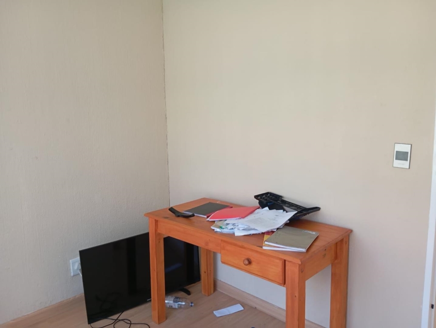 To Let 3 Bedroom Property for Rent in Brackendowns Gauteng
