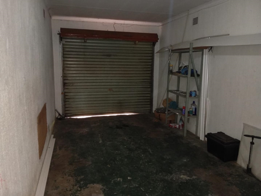 To Let 3 Bedroom Property for Rent in Brackendowns Gauteng