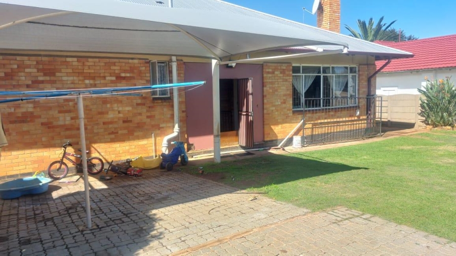 To Let 3 Bedroom Property for Rent in Florentia Gauteng