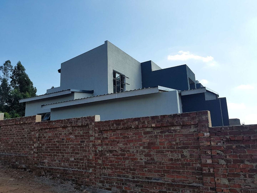 5 Bedroom Property for Sale in Montana Gauteng