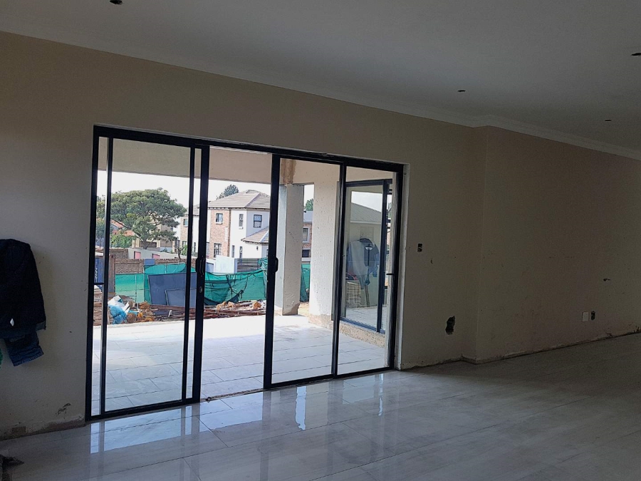 5 Bedroom Property for Sale in Montana Gauteng