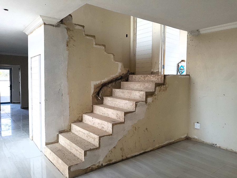 5 Bedroom Property for Sale in Montana Gauteng