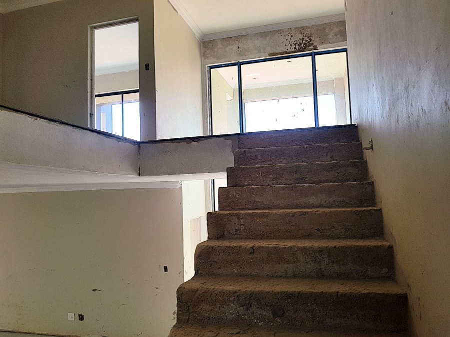 5 Bedroom Property for Sale in Montana Gauteng