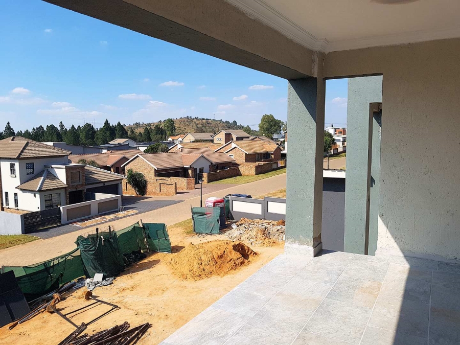 5 Bedroom Property for Sale in Montana Gauteng