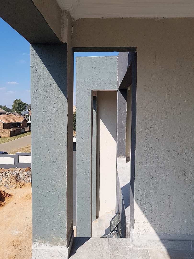 5 Bedroom Property for Sale in Montana Gauteng