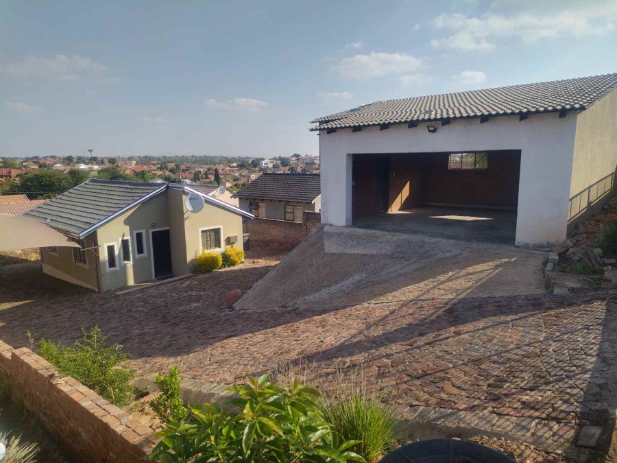 To Let 2 Bedroom Property for Rent in Soshanguve M Gauteng