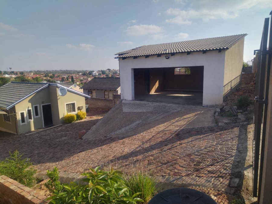 To Let 2 Bedroom Property for Rent in Soshanguve M Gauteng