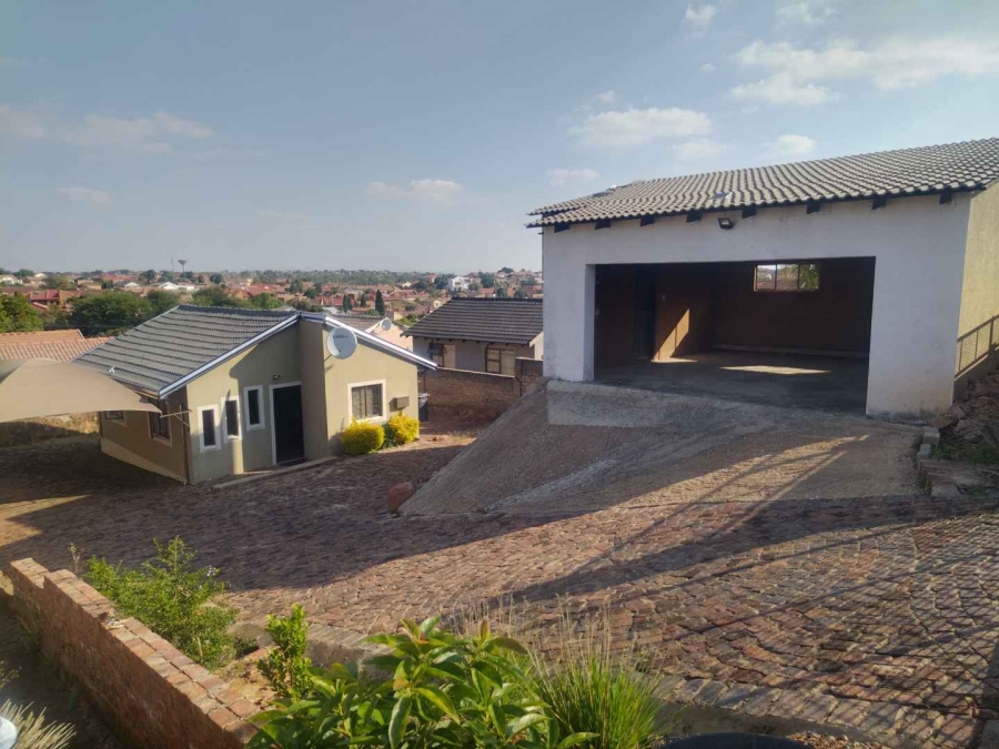 To Let 2 Bedroom Property for Rent in Soshanguve M Gauteng