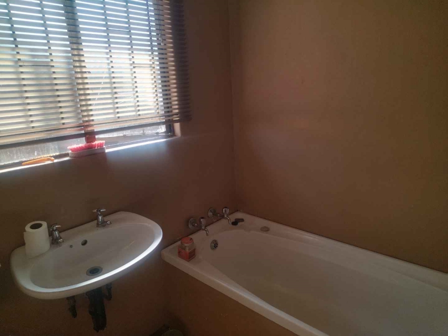 To Let 2 Bedroom Property for Rent in Soshanguve M Gauteng