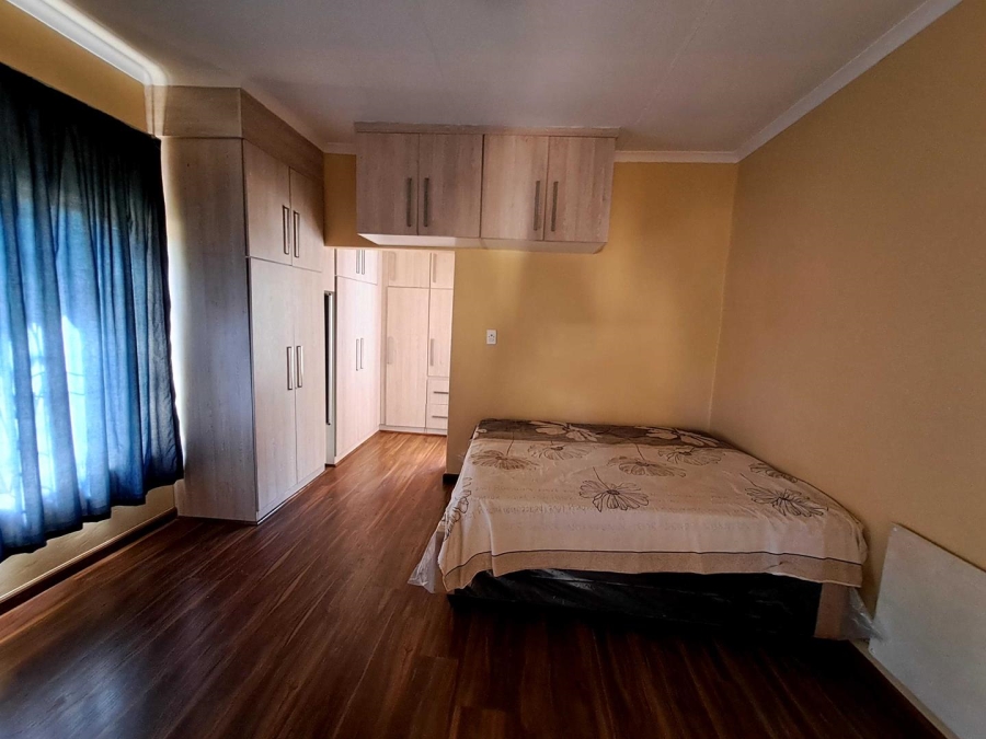 To Let 4 Bedroom Property for Rent in Heuweloord Gauteng