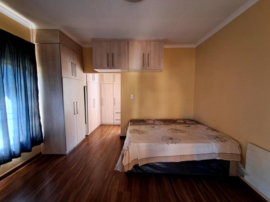 To Let 4 Bedroom Property for Rent in Heuweloord Gauteng