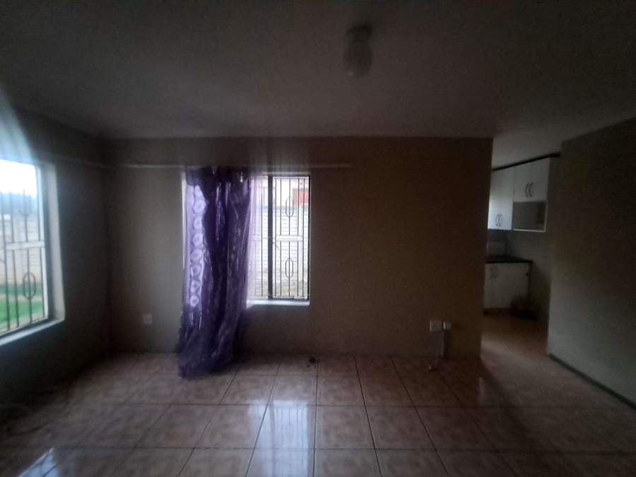 To Let 3 Bedroom Property for Rent in Olievenhoutbosch A H Gauteng
