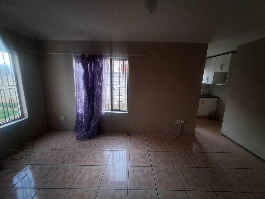 To Let 3 Bedroom Property for Rent in Olievenhoutbosch A H Gauteng