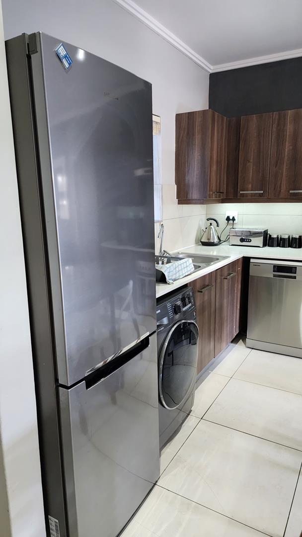 To Let 2 Bedroom Property for Rent in Sandown Gauteng