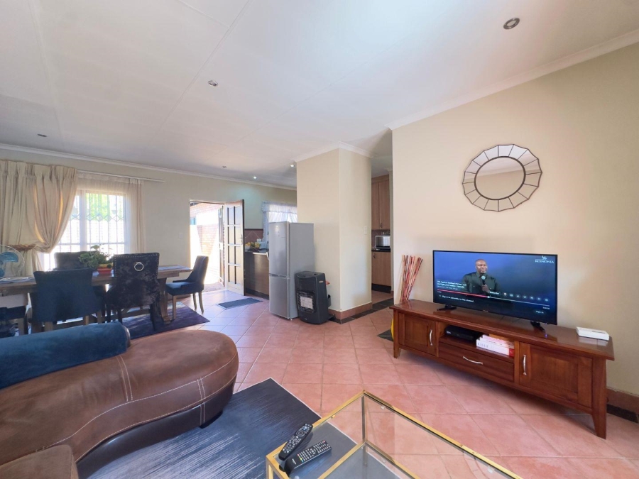 2 Bedroom Property for Sale in Mooikloof Ridge Gauteng