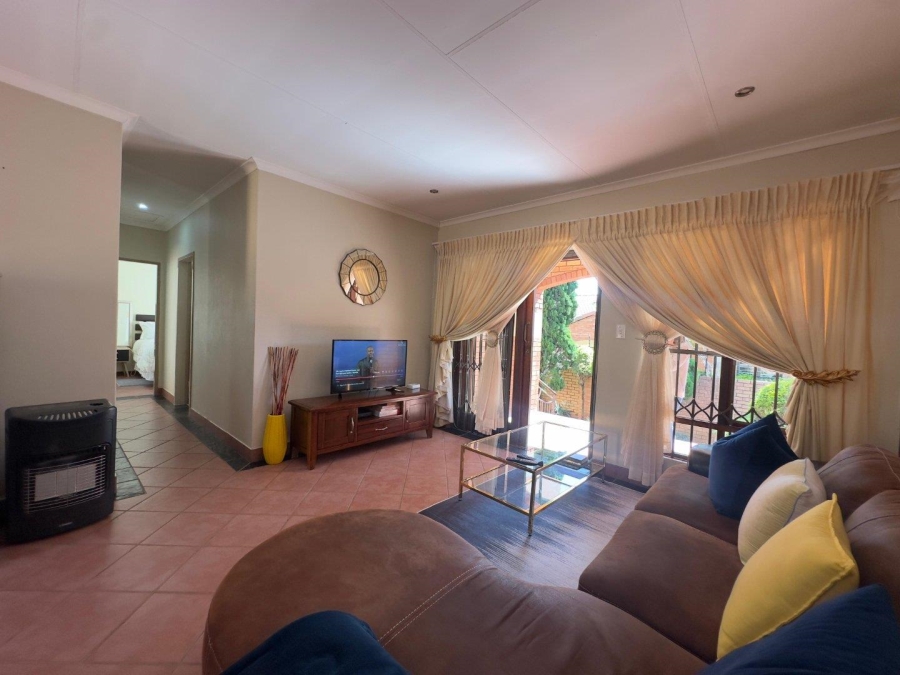 2 Bedroom Property for Sale in Mooikloof Ridge Gauteng