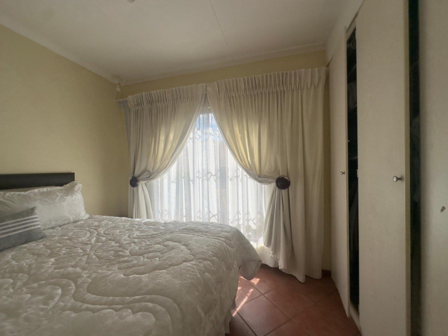 2 Bedroom Property for Sale in Mooikloof Ridge Gauteng