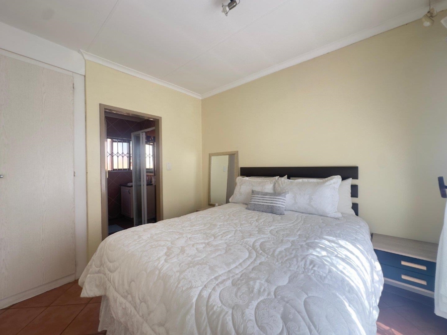 2 Bedroom Property for Sale in Mooikloof Ridge Gauteng