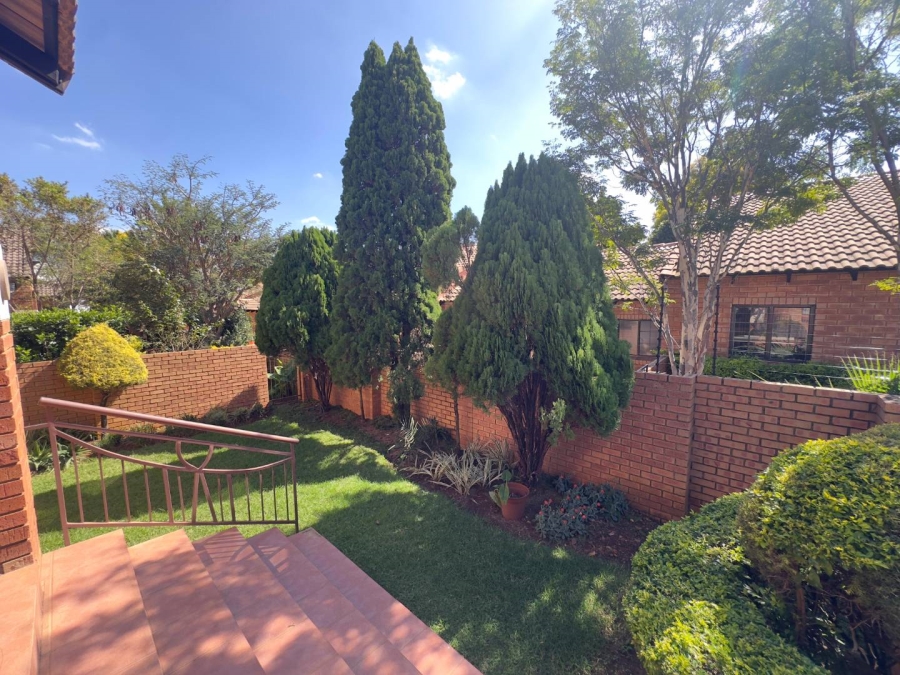 2 Bedroom Property for Sale in Mooikloof Ridge Gauteng