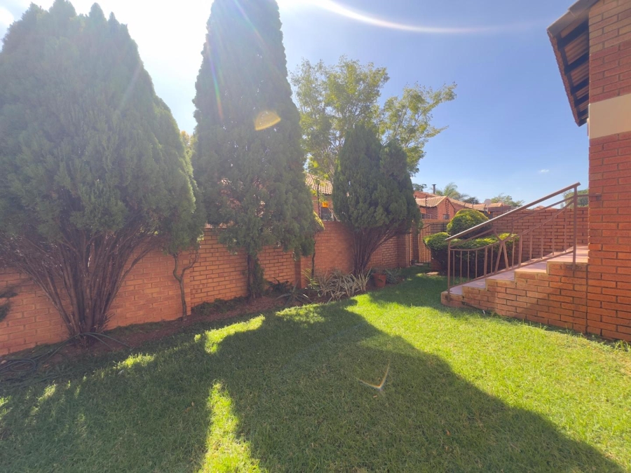 2 Bedroom Property for Sale in Mooikloof Ridge Gauteng