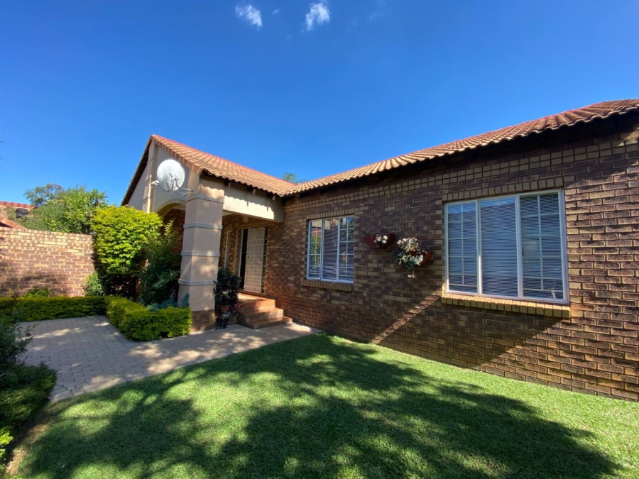 2 Bedroom Property for Sale in Equestria Gauteng