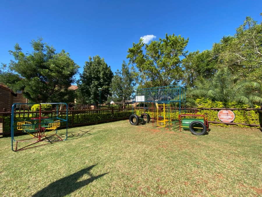 2 Bedroom Property for Sale in Equestria Gauteng