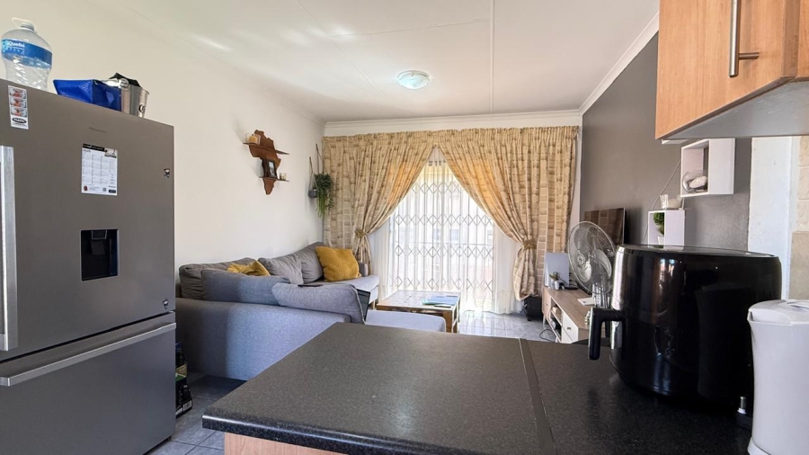 2 Bedroom Property for Sale in Groblerpark Gauteng