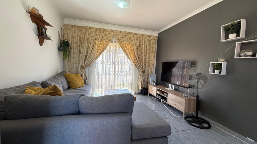2 Bedroom Property for Sale in Groblerpark Gauteng