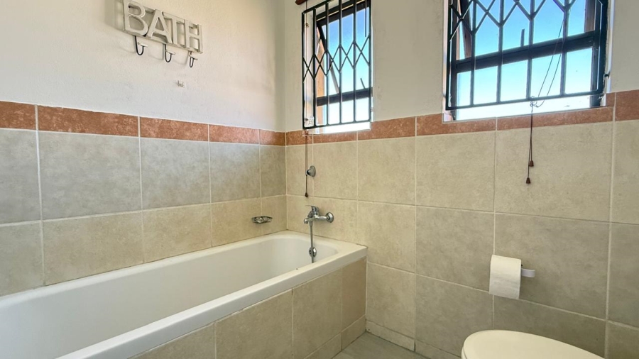 2 Bedroom Property for Sale in Groblerpark Gauteng