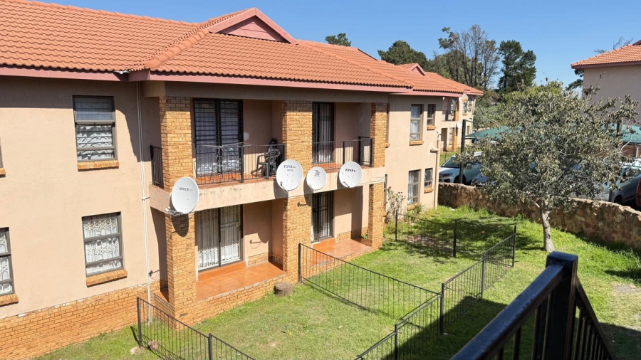 2 Bedroom Property for Sale in Groblerpark Gauteng