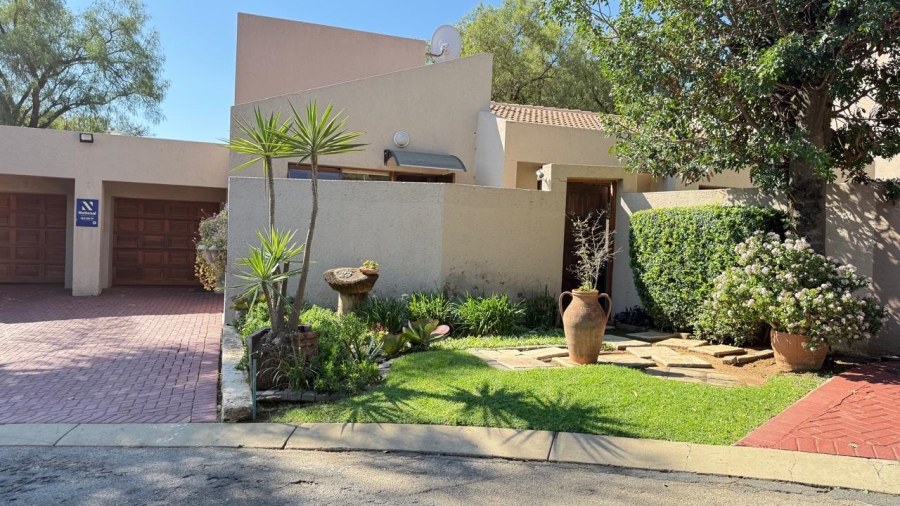 3 Bedroom Property for Sale in Little Falls Gauteng