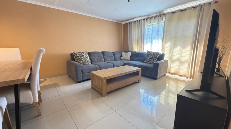 3 Bedroom Property for Sale in Little Falls Gauteng