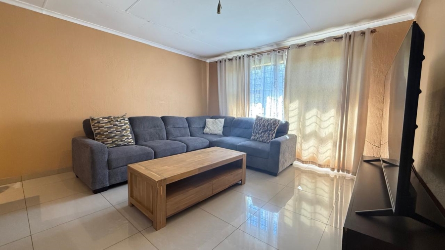 3 Bedroom Property for Sale in Little Falls Gauteng