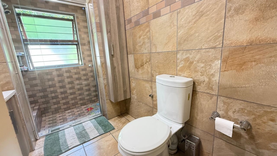 3 Bedroom Property for Sale in Little Falls Gauteng