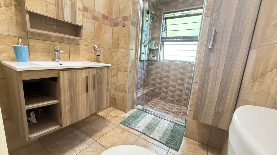 3 Bedroom Property for Sale in Little Falls Gauteng