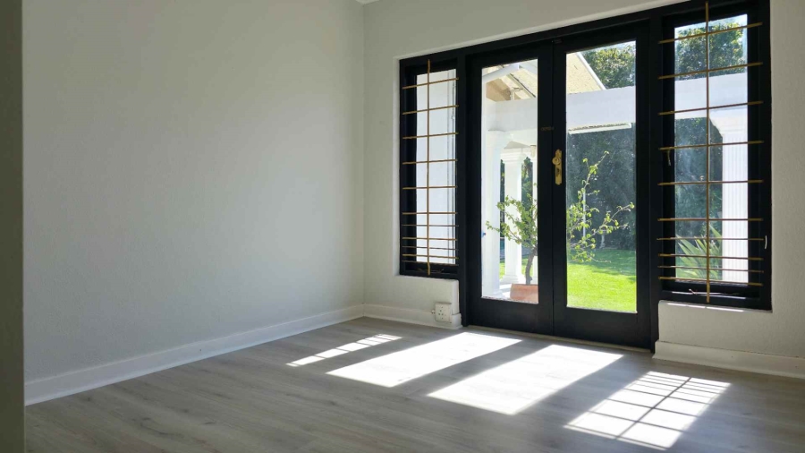 To Let 3 Bedroom Property for Rent in Sandown Gauteng