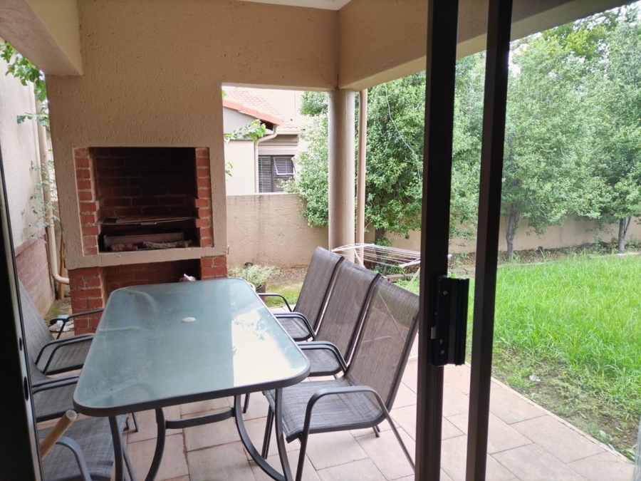 To Let 4 Bedroom Property for Rent in Noordwyk Gauteng