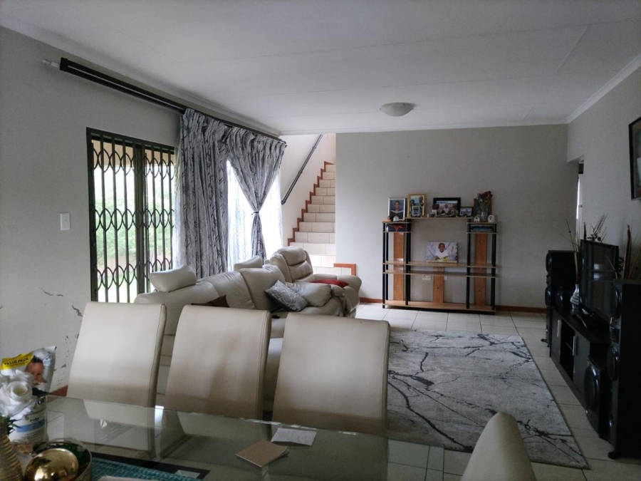 To Let 4 Bedroom Property for Rent in Noordwyk Gauteng