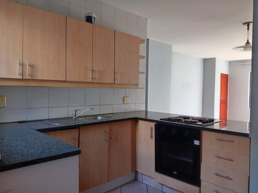 To Let 2 Bedroom Property for Rent in Bedfordview Gauteng