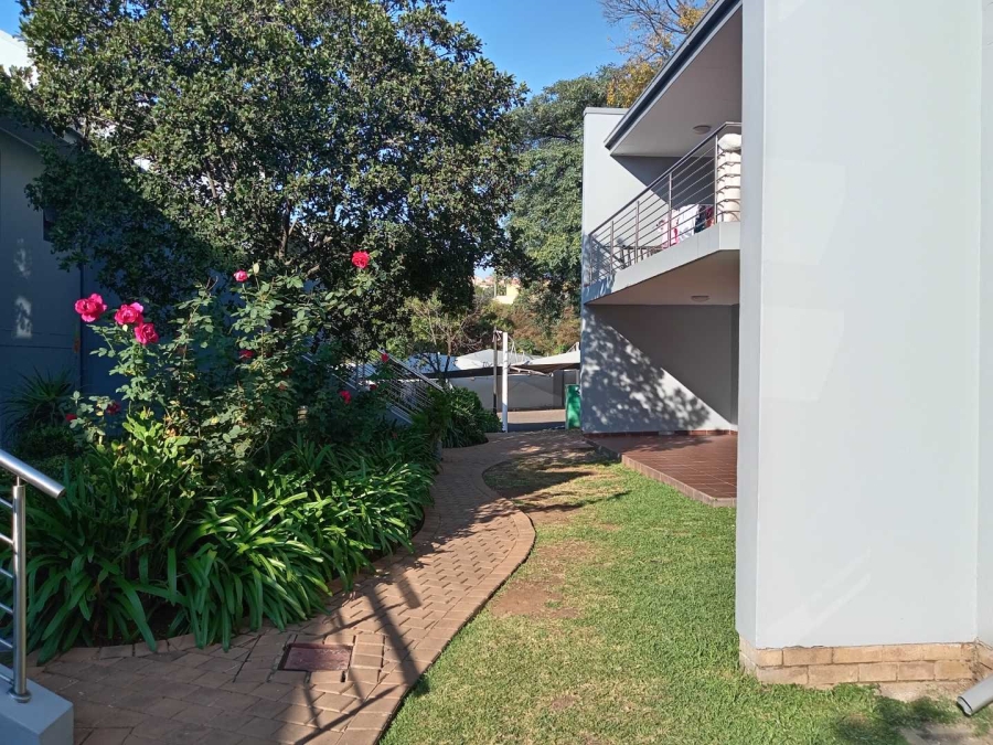 To Let 2 Bedroom Property for Rent in Bedfordview Gauteng