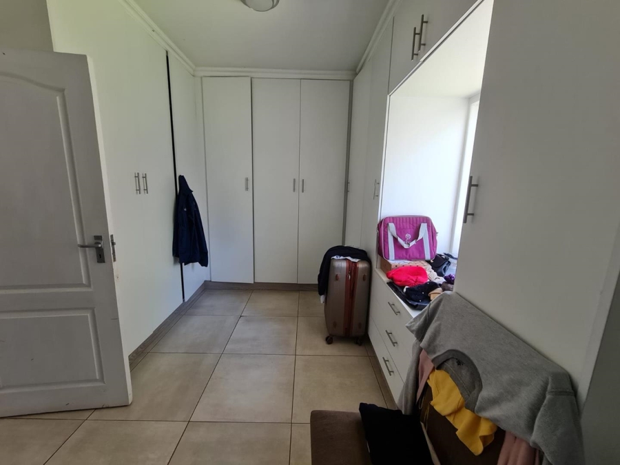 To Let 5 Bedroom Property for Rent in Glenvista Gauteng