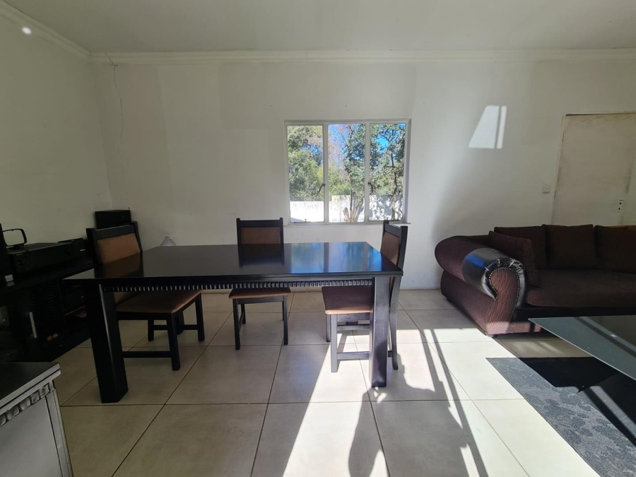To Let 2 Bedroom Property for Rent in Glenvista Gauteng